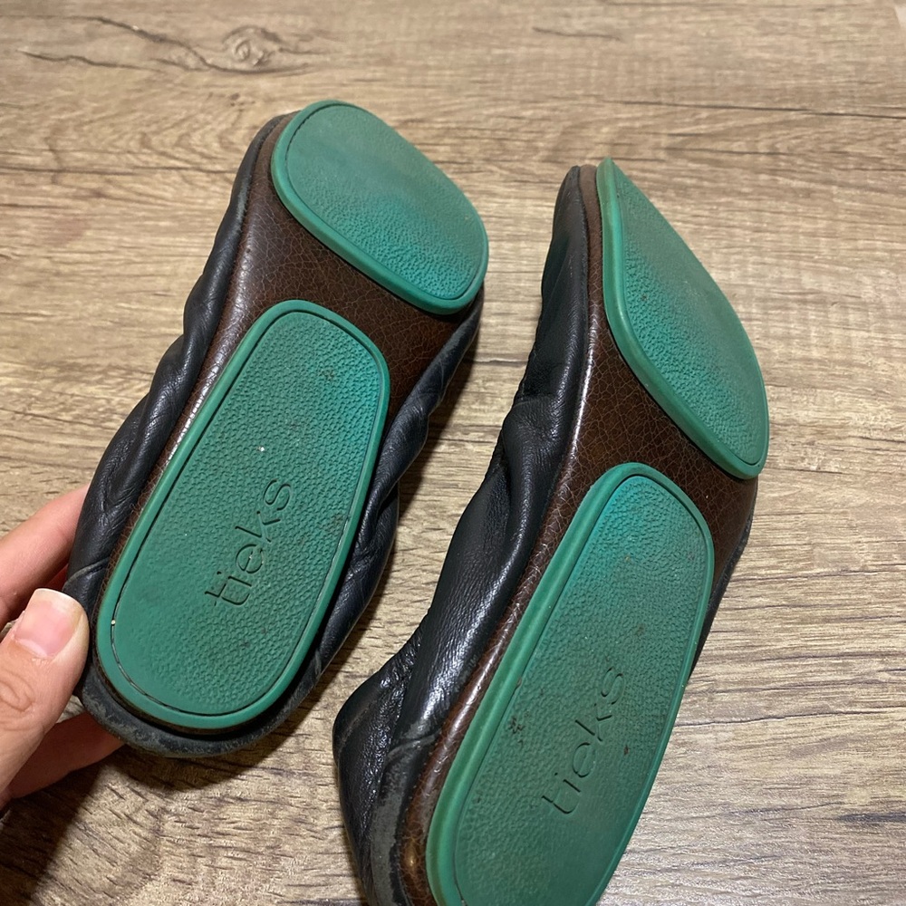 Tieks Black Leather Women's Ballet Flats - Picture 7 of 9
